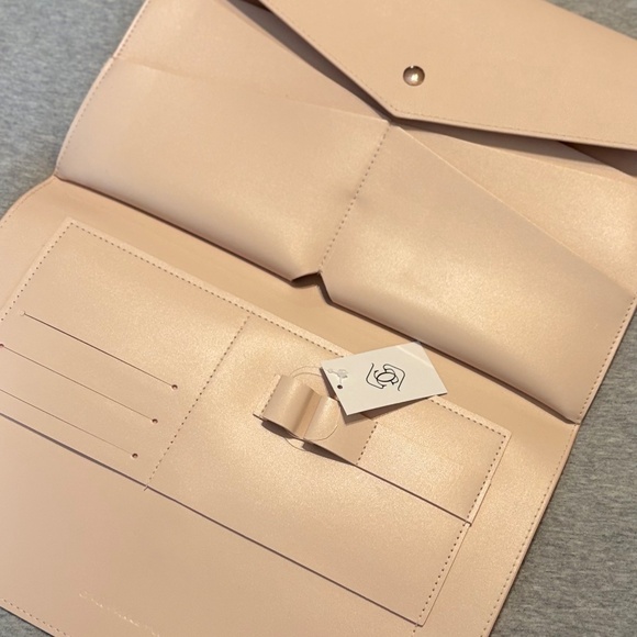 Glass Ladder & Co. - Picture 5 of 6